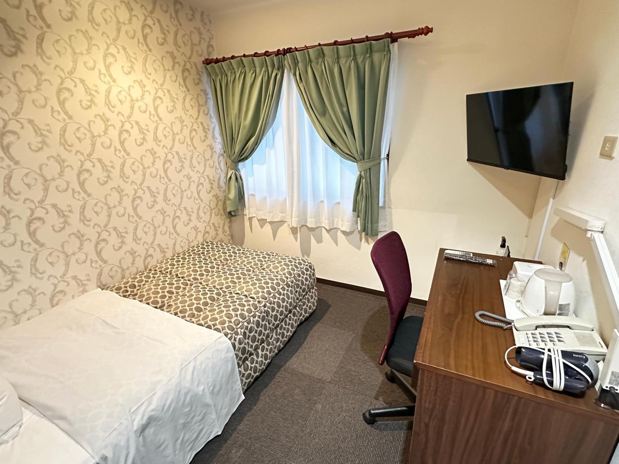 Futsukaichi Green Hotel Chikushino Buitenkant foto